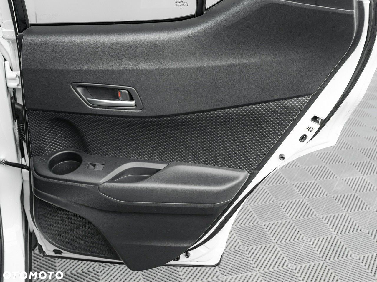 Toyota C-HR 2.0 Hybrid GR Sport - 30