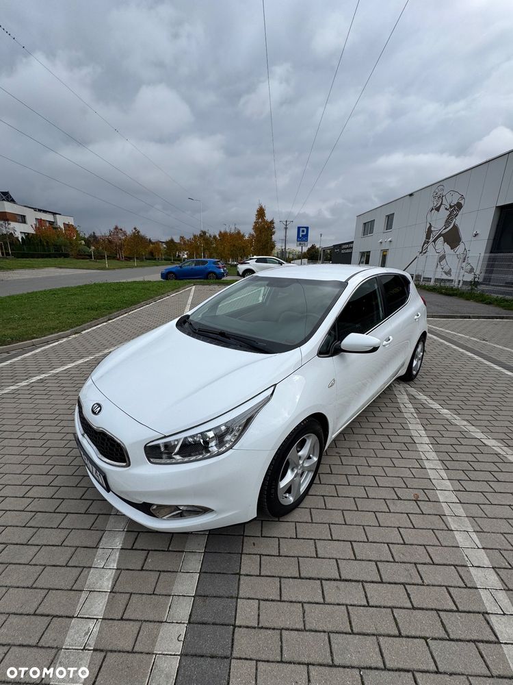 Kia Ceed - 3