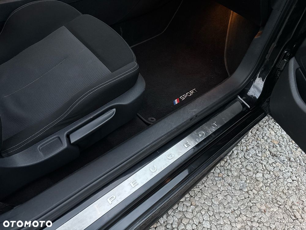 Peugeot RCZ 2.0 HDi - 18