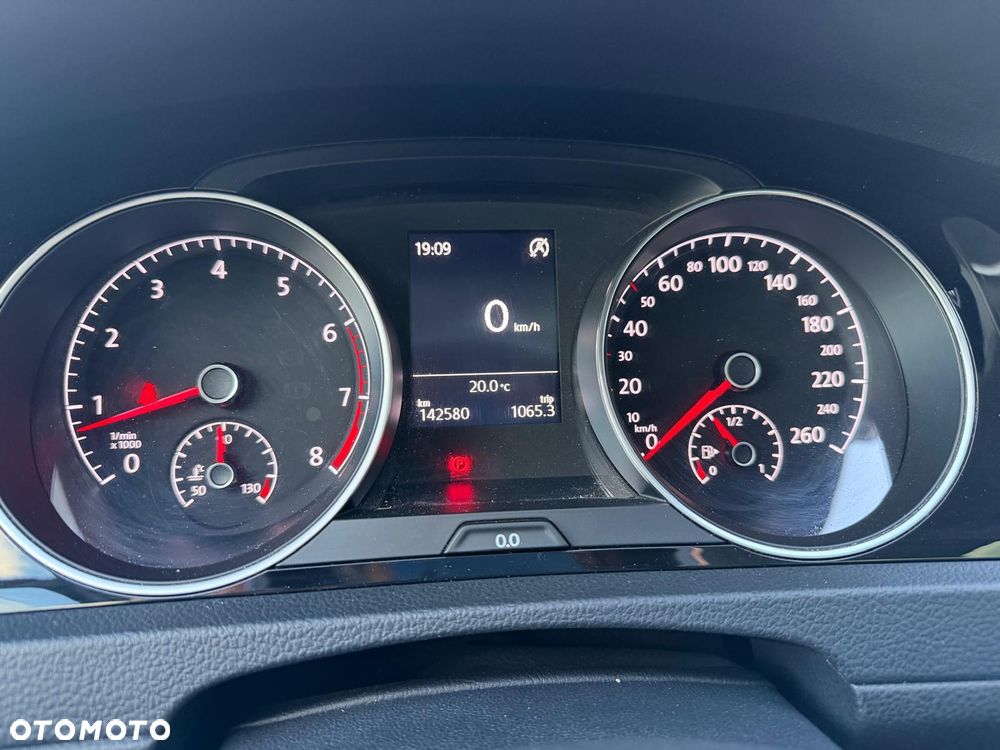 Volkswagen Golf 1.4 TSI BMT Highline - 9