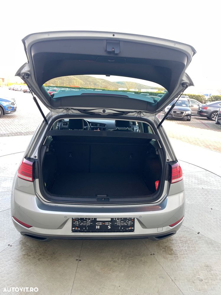 Volkswagen Golf 1.5 TSI BlueMotion ACT Comfortline - 26