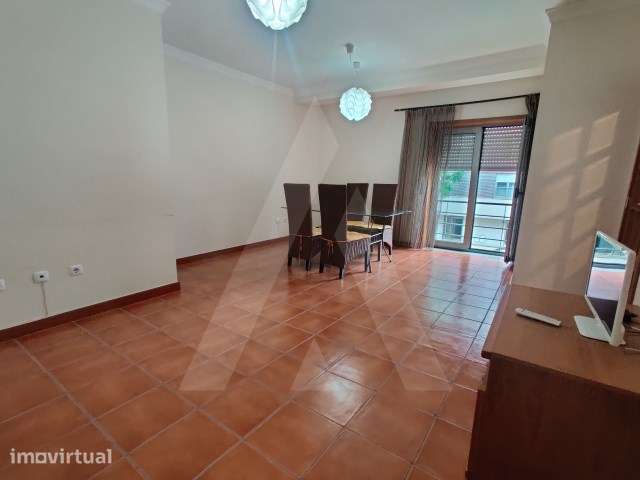 Apartamento T2  junto ao C.C. Glicínias - Grande imagem: 5/17
