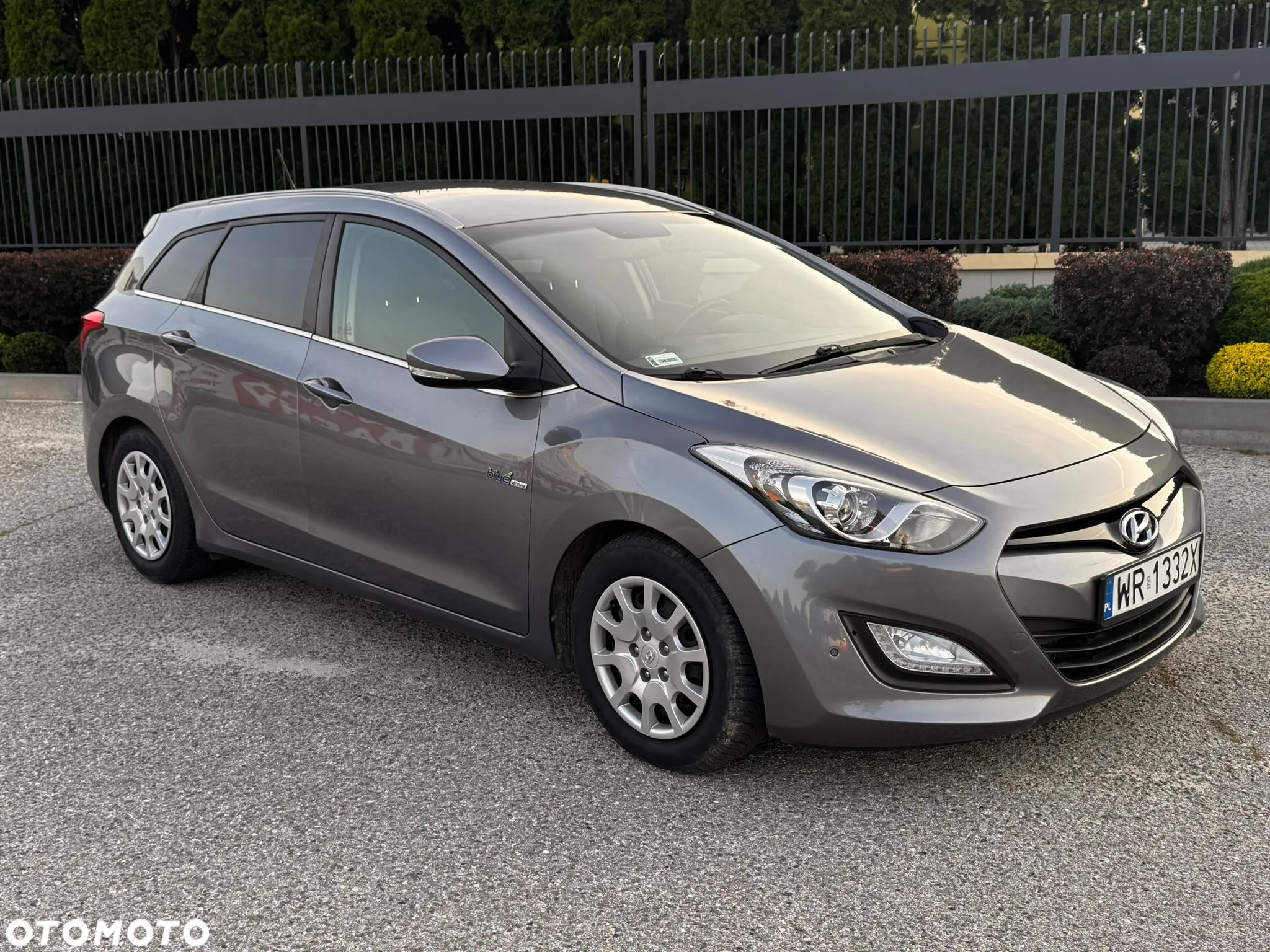 Hyundai i30 i30cw blue 1.6 CRDi Trend - 2