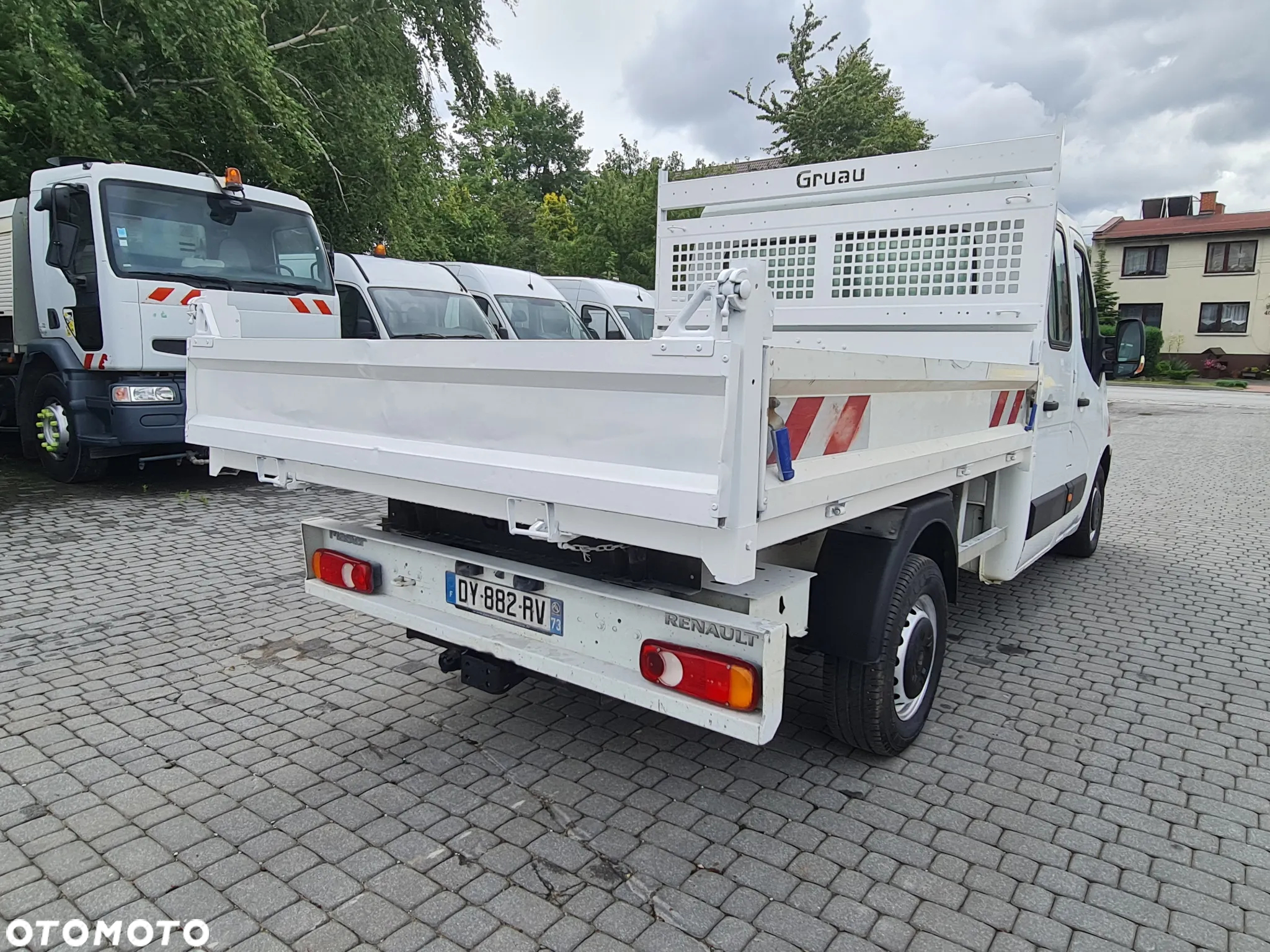 Renault Master Wywrotka 2016 r. Klima Brygadówka LIFT - 14