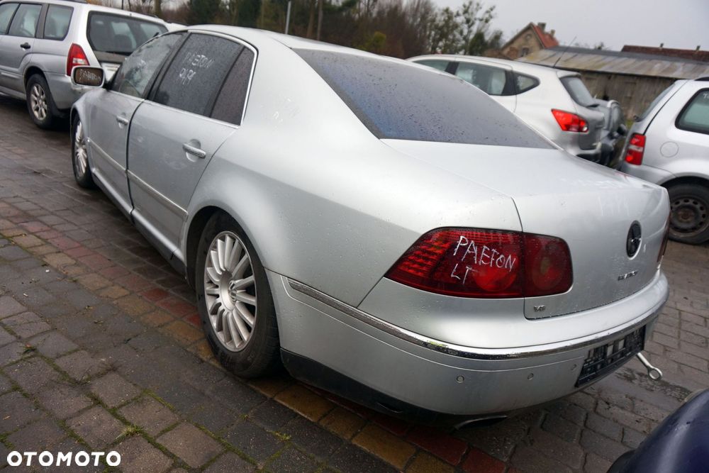 VOLKSWAGEN PHAETON  2004 LG9R 4.2 FSI V8 BGH 335KM GUL SREBRNY na części - 3
