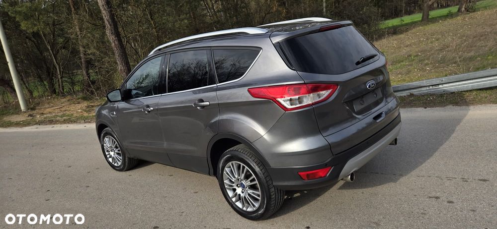 Ford Kuga 2.0 TDCi 4x4 Titanium - 4
