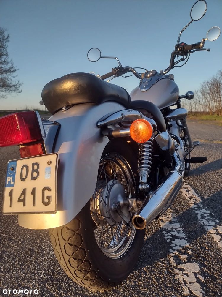 Suzuki Intruder - 7