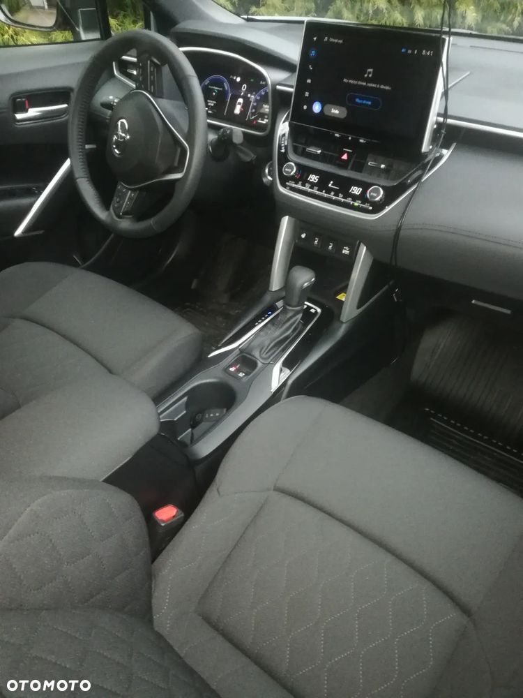 Toyota Corolla Cross - 3