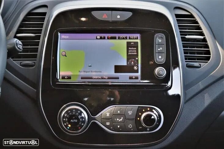 Renault Captur - 16