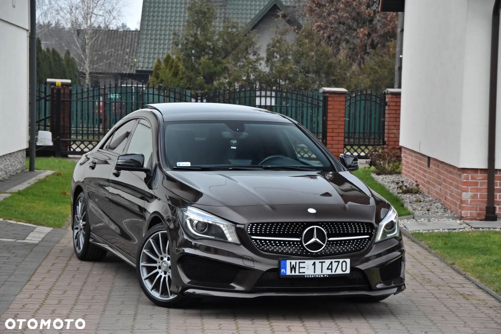 Mercedes-Benz CLA 200 7G-DCT AMG Line - 1