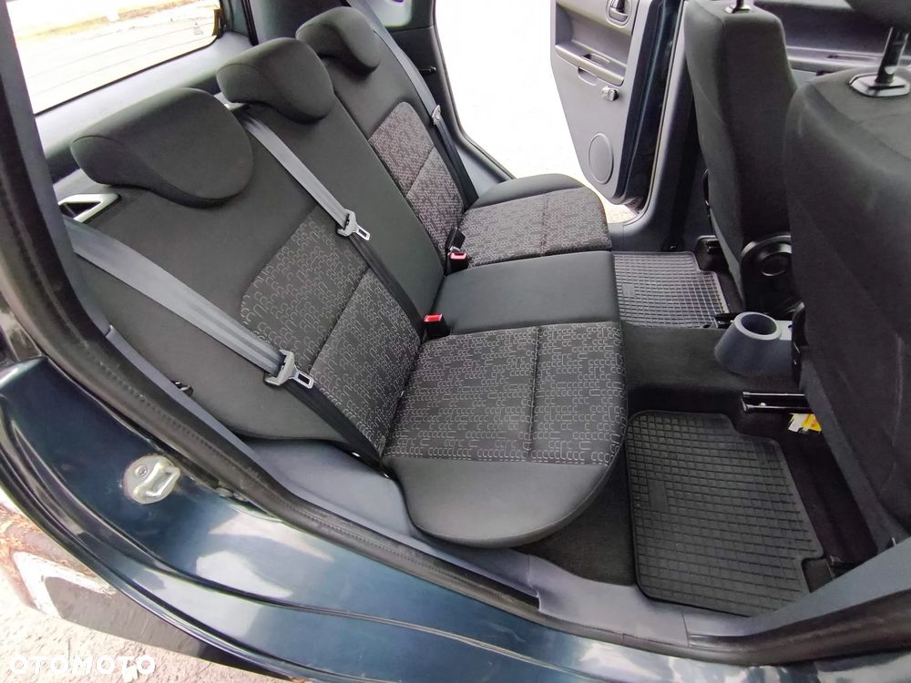 Mitsubishi Colt 1.3 Inform - 17