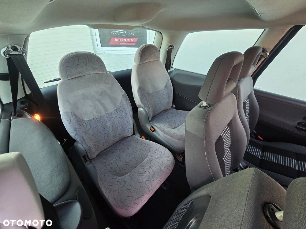 Volkswagen Sharan 2.0 TDI BlueMotion Technology Comfortline - 13