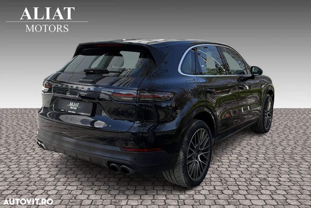 Porsche Cayenne E-Hybrid - 6