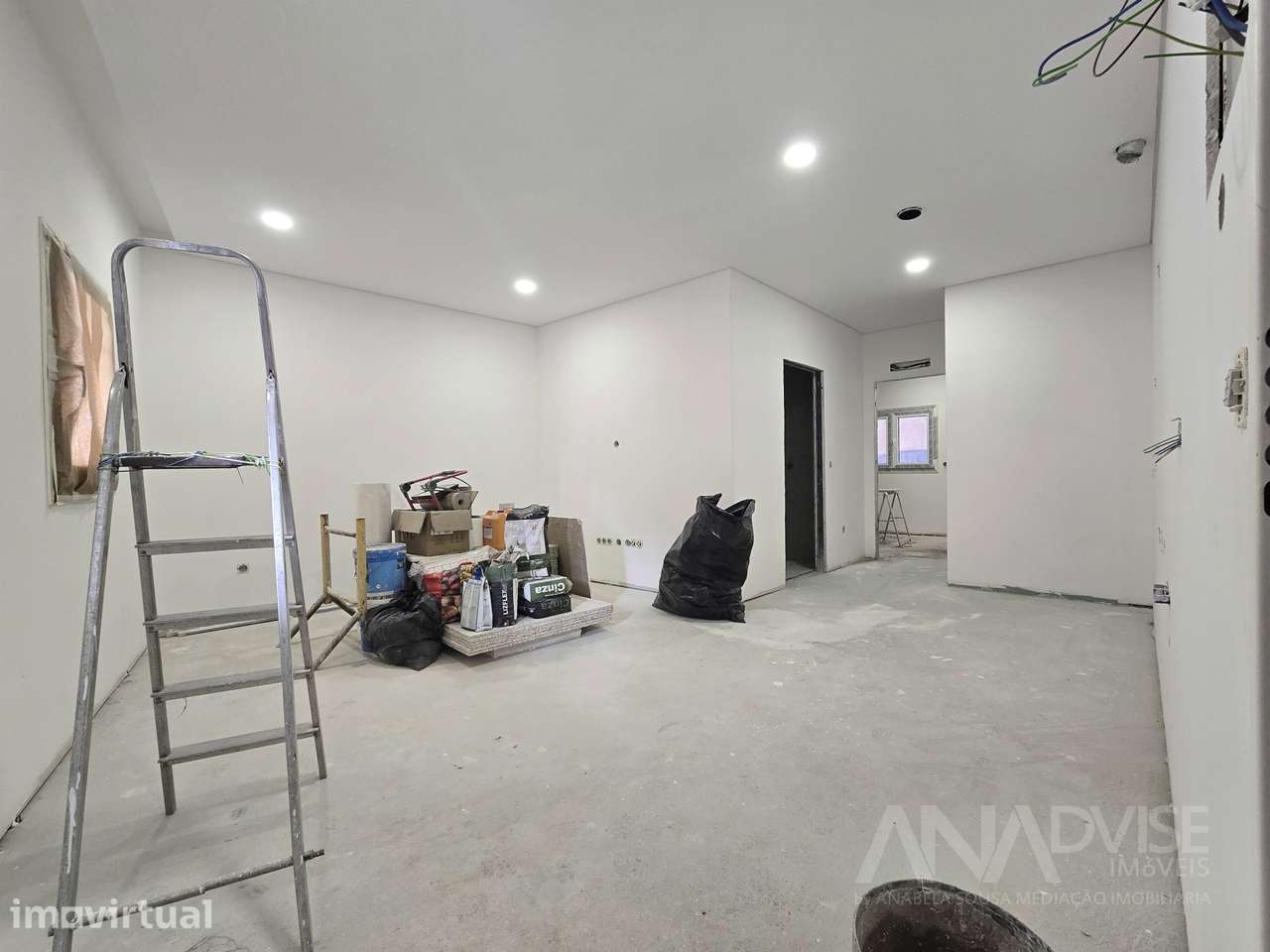 Apartamento T2 Venda em Viseu,Viseu - Grande imagem: 2/16