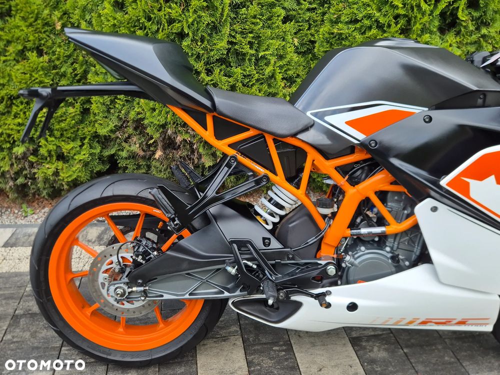 KTM RC 125 - 7