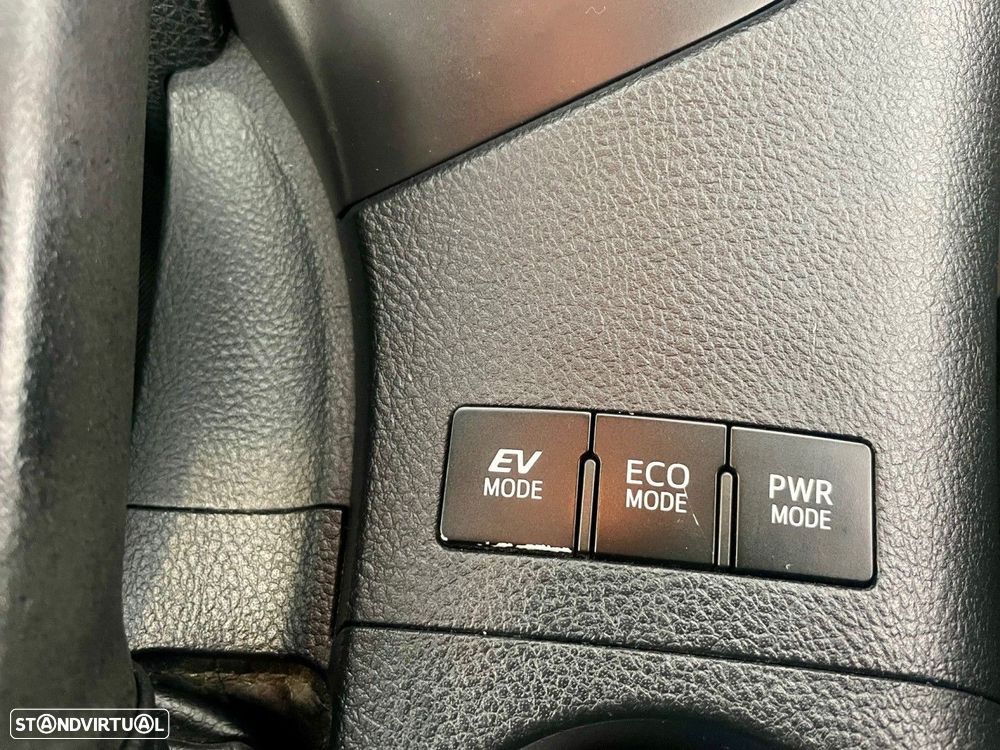 Toyota Auris 1.8 HSD Comfort +P.Sport+Navi - 18