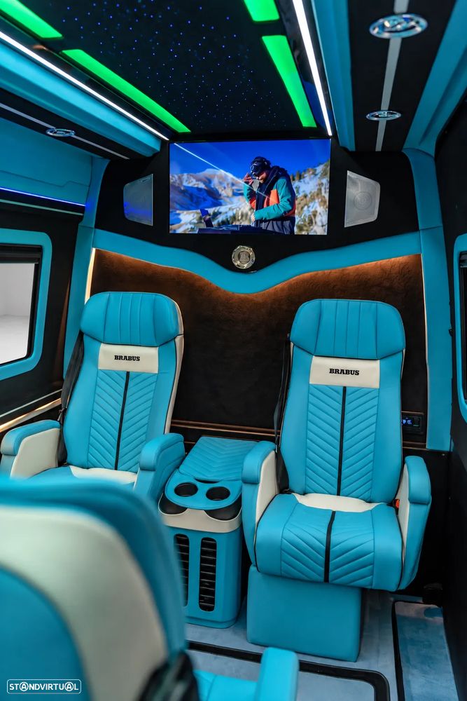 Mercedes-Benz Sprinter - 4