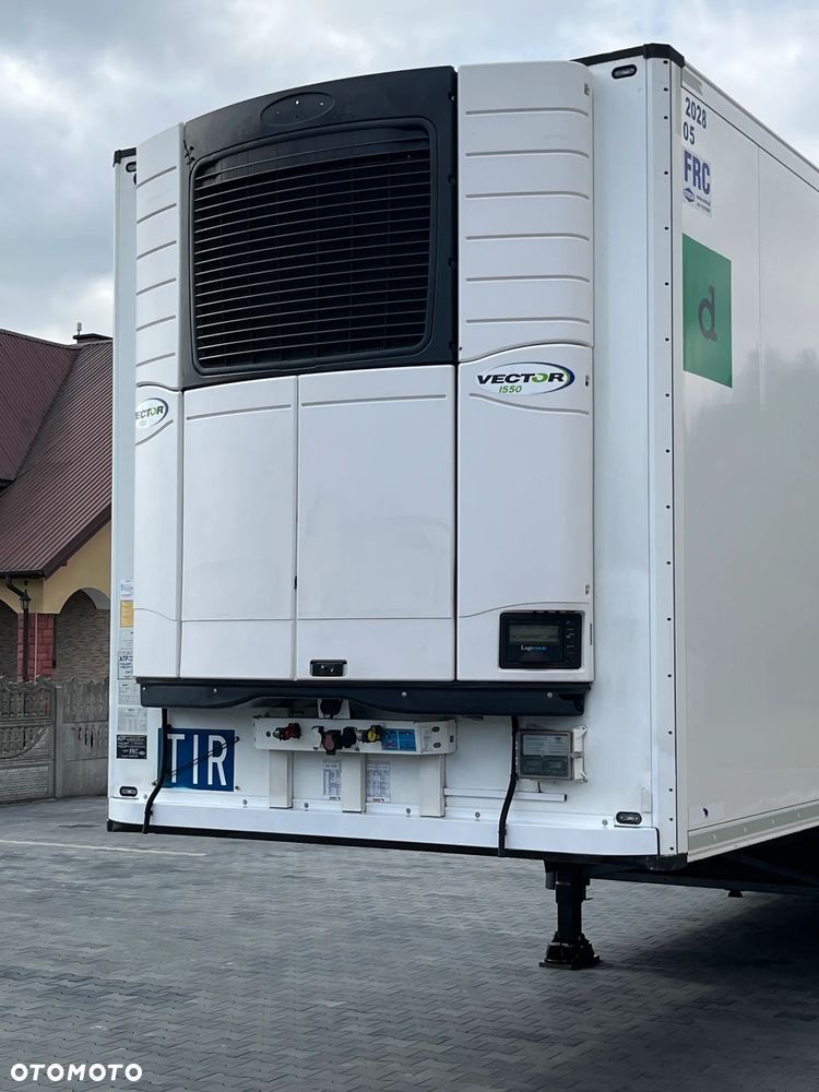 Schmitz Cargobull SCB / CHŁODNIA /  CARIER VECTOR 1550 / DRUKARKA / 4 RYGLE/  2016 / NOWE HAMULCE /  OS PODNOSZONA / ZADBANA - 14