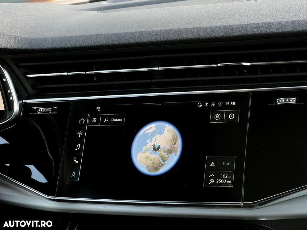 Audi Q8 55 TFSIe quattro tiptronic - 11