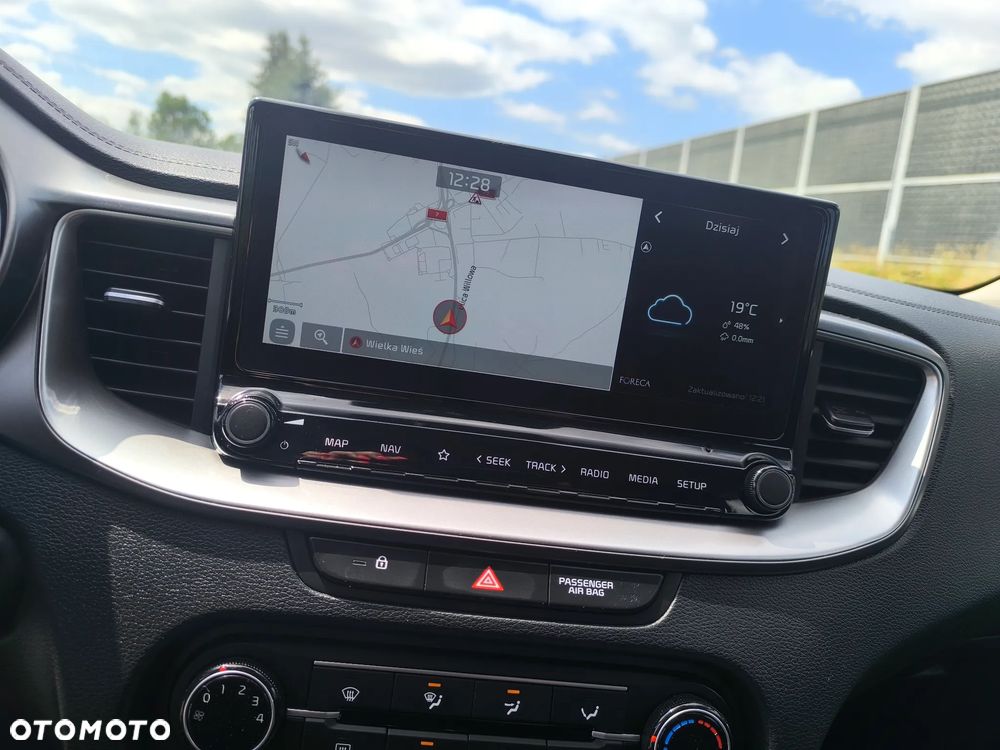 Kia Ceed 1.6 CRDi (48V Mild-Hybrid) Vision - 20