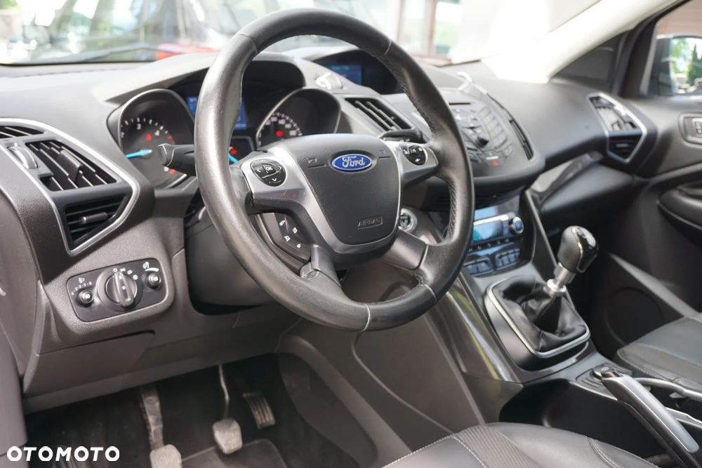 Ford Kuga 2.0 TDCi 2x4 Titanium - 9