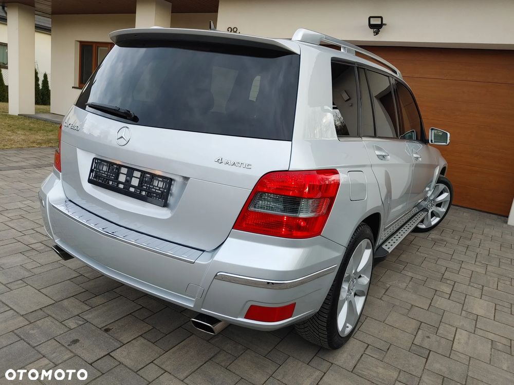 Mercedes-Benz GLK 350 4Matic 7G-TRONIC - 27