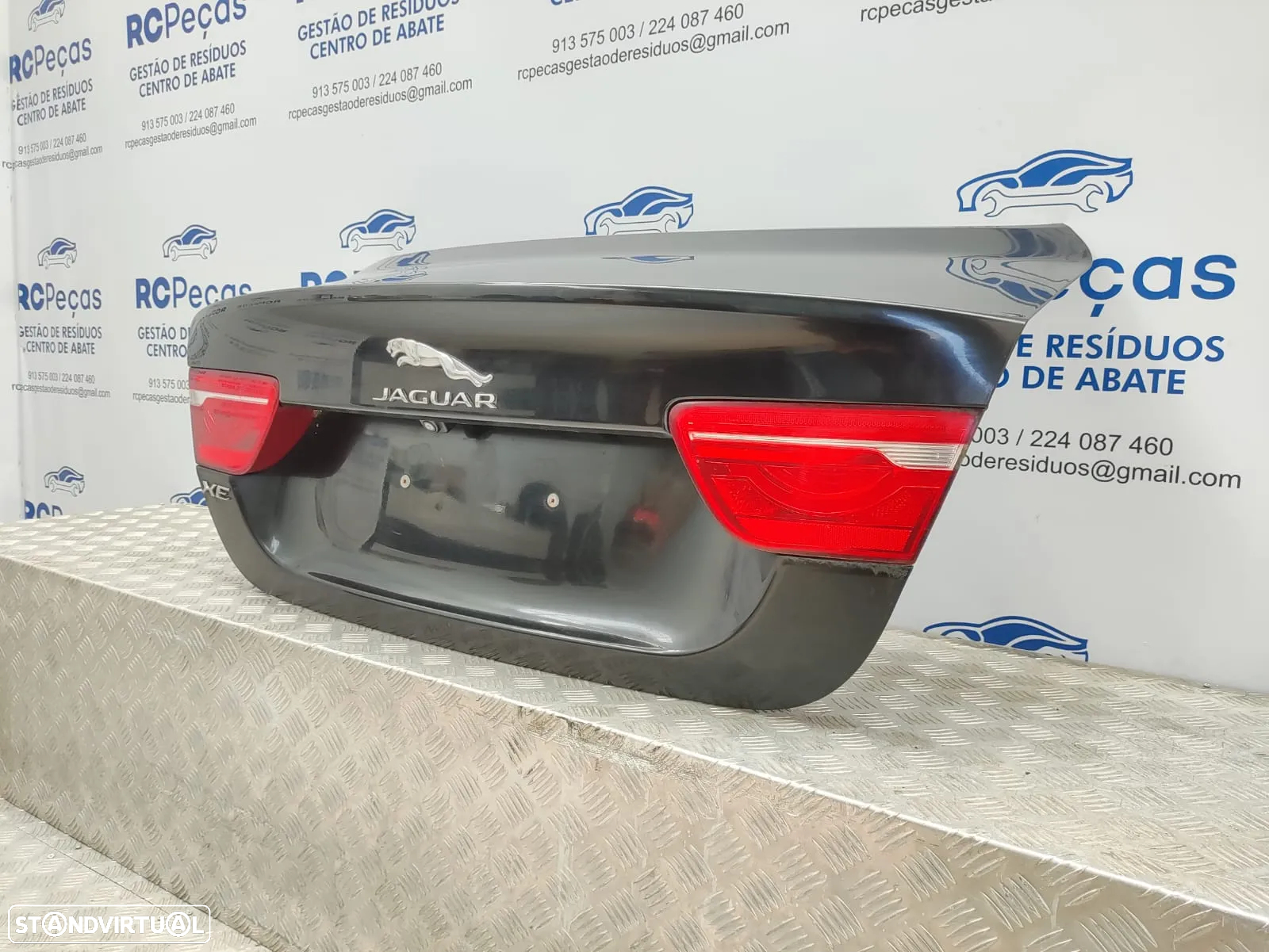 Porta Tampa Mala Jaguar XE X760 Camara - 3