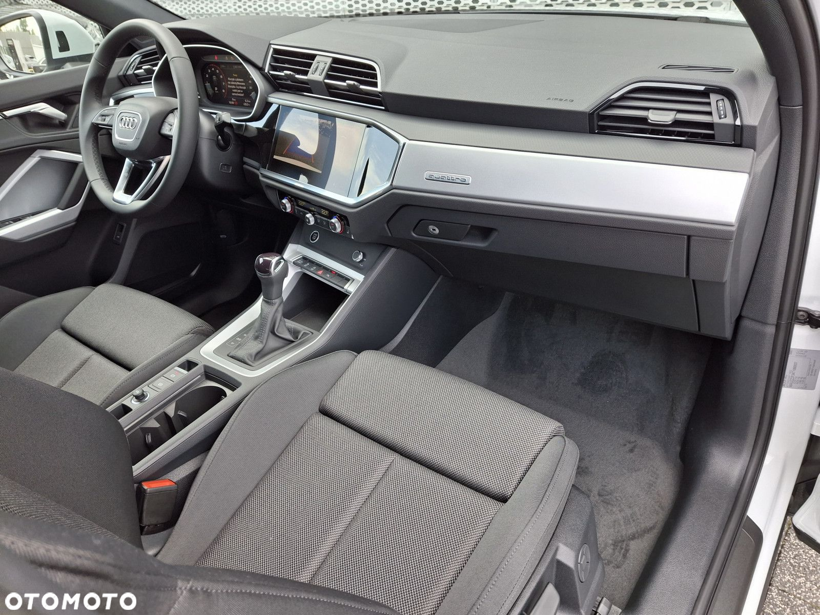 Audi Q3 Sportback - 15