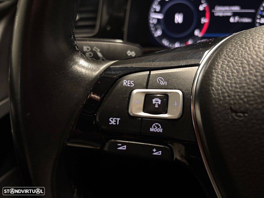 VW Golf Variant 1.0 TSI Confortline DSG - 10