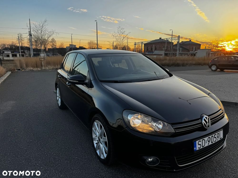 Volkswagen Golf 1.6 TDI DPF Highline - 6