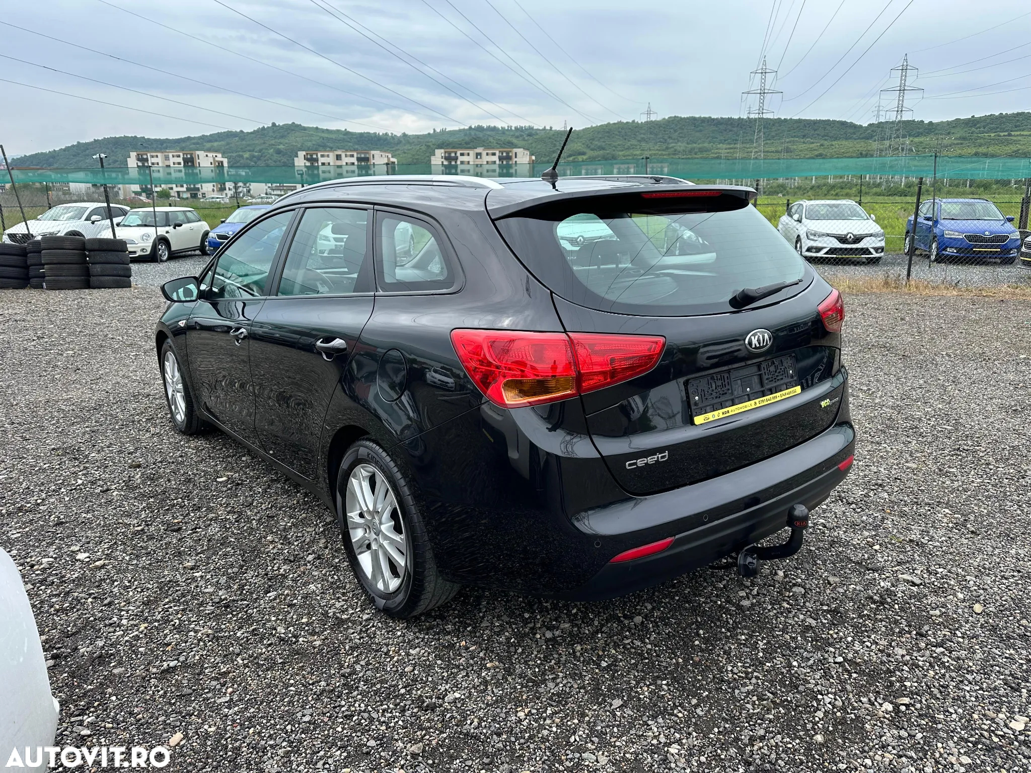 Kia Ceed 1.6 CRDi 128 Dream Team Edition - 10