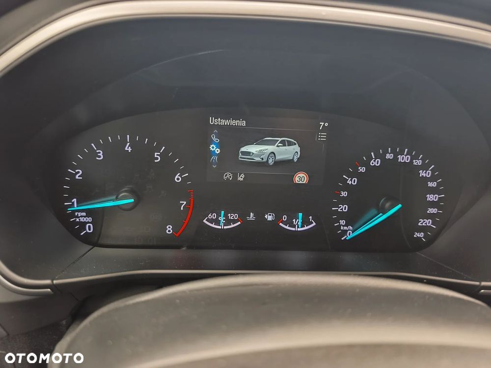 Ford Focus 1.0 EcoBoost Start-Stopp-System TITANIUM STYLE - 37