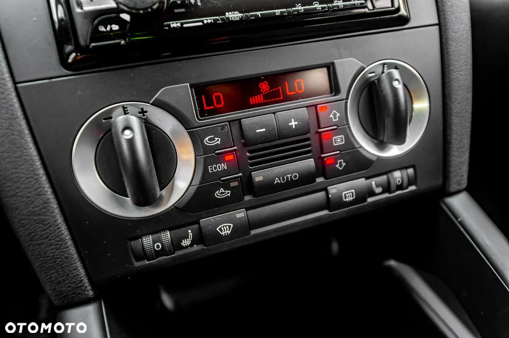 Audi A3 Sportback 1.6 Ambiente - 31