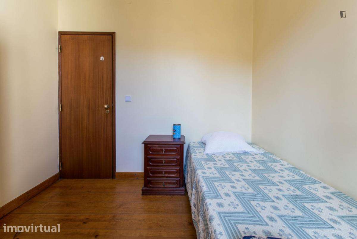Quarto - localizado em Lapa Lisbon - Grande imagem: 2/11