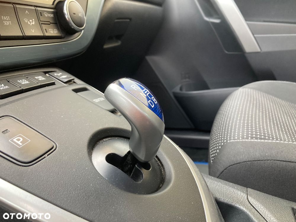 Toyota Auris 1.8 HSD Luna - 15