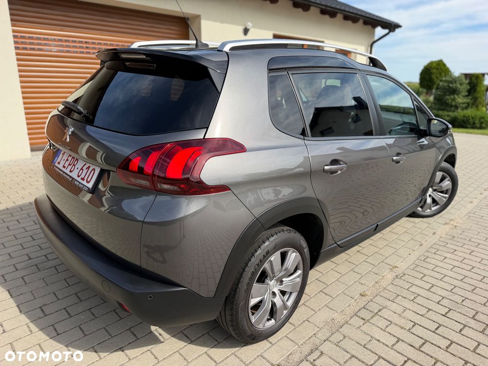 Peugeot 2008 BlueHDi 100 STOP & START Signature - 31