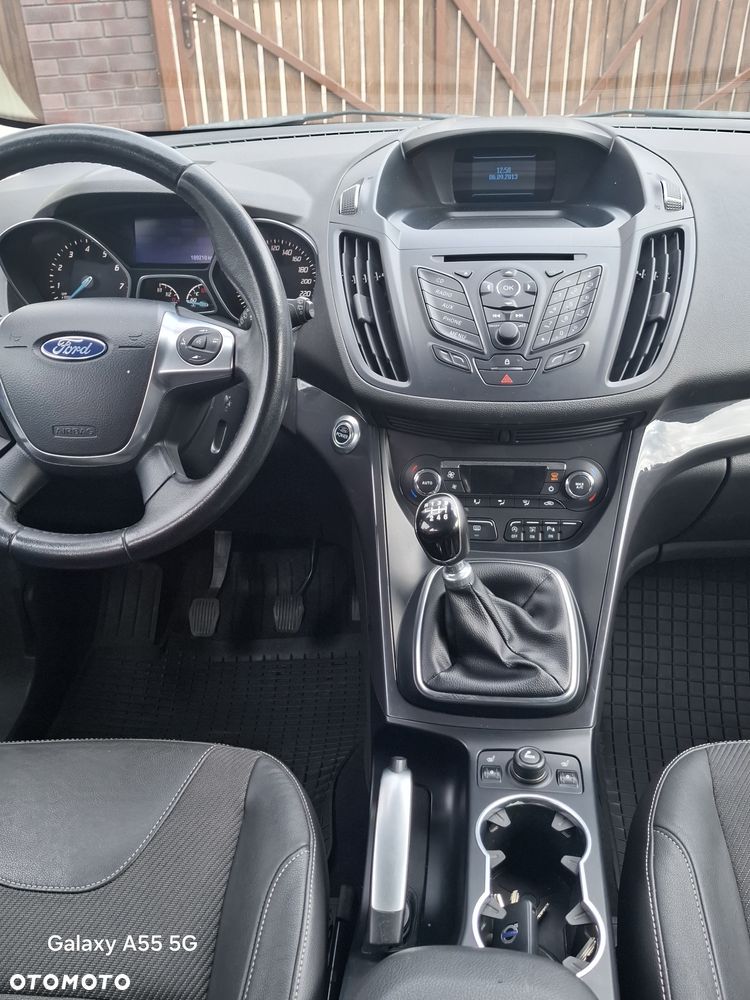 Ford Kuga 1.6 EcoBoost FWD Titanium ASS - 4