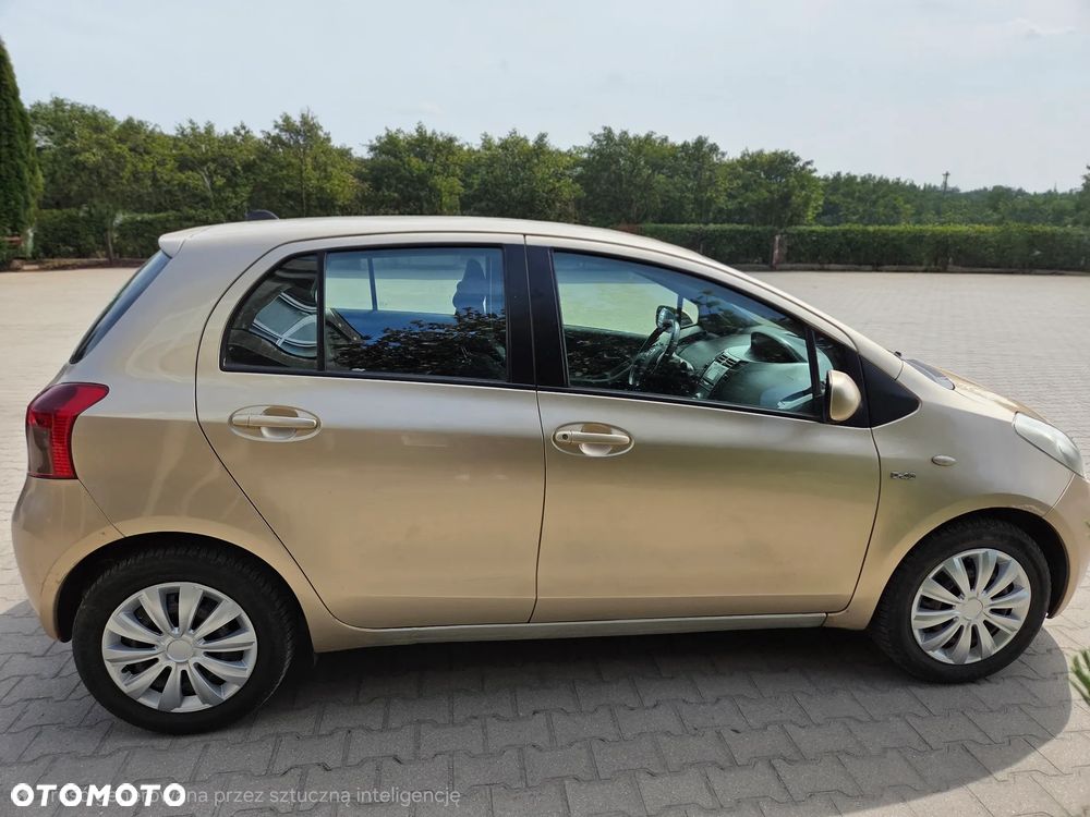 Toyota Yaris - 6
