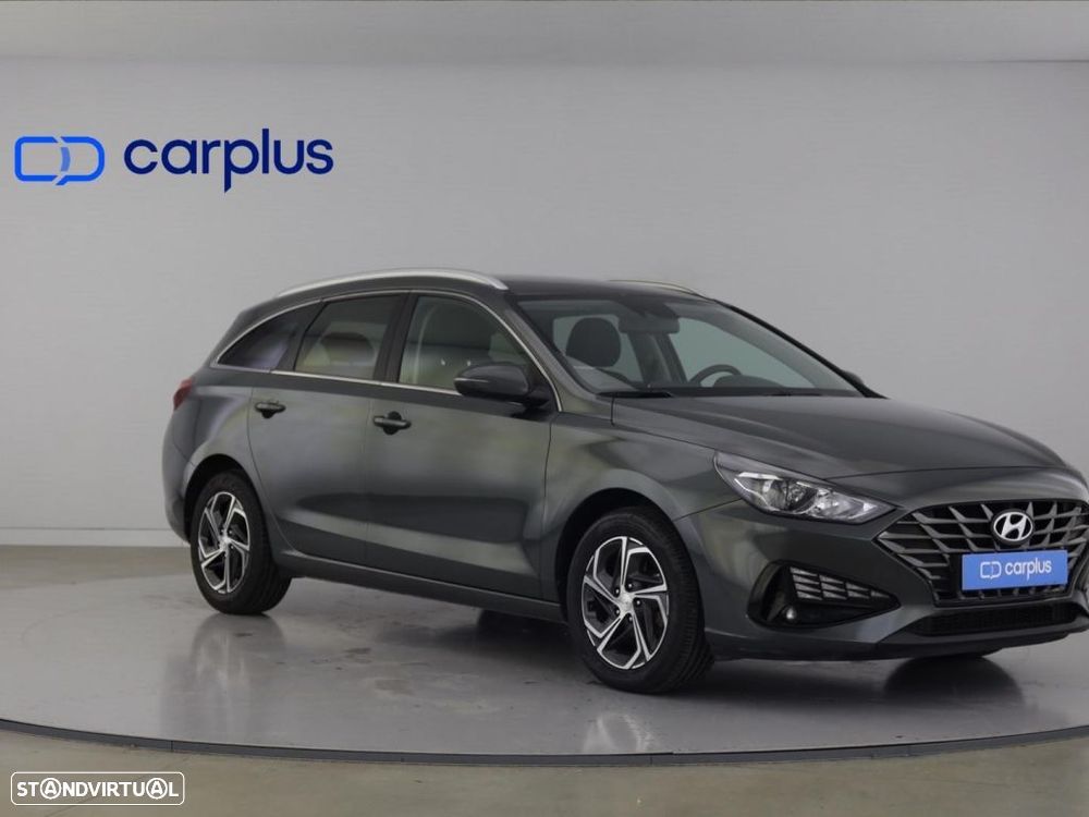Hyundai i30 1.6 CRDI STyle — fotografia 2