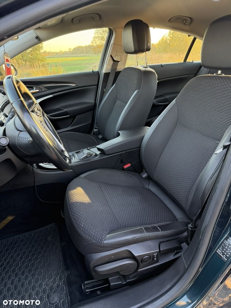 Opel Insignia - 12