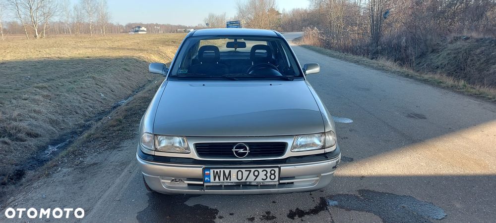 Opel Astra 1.4 Mid - 2