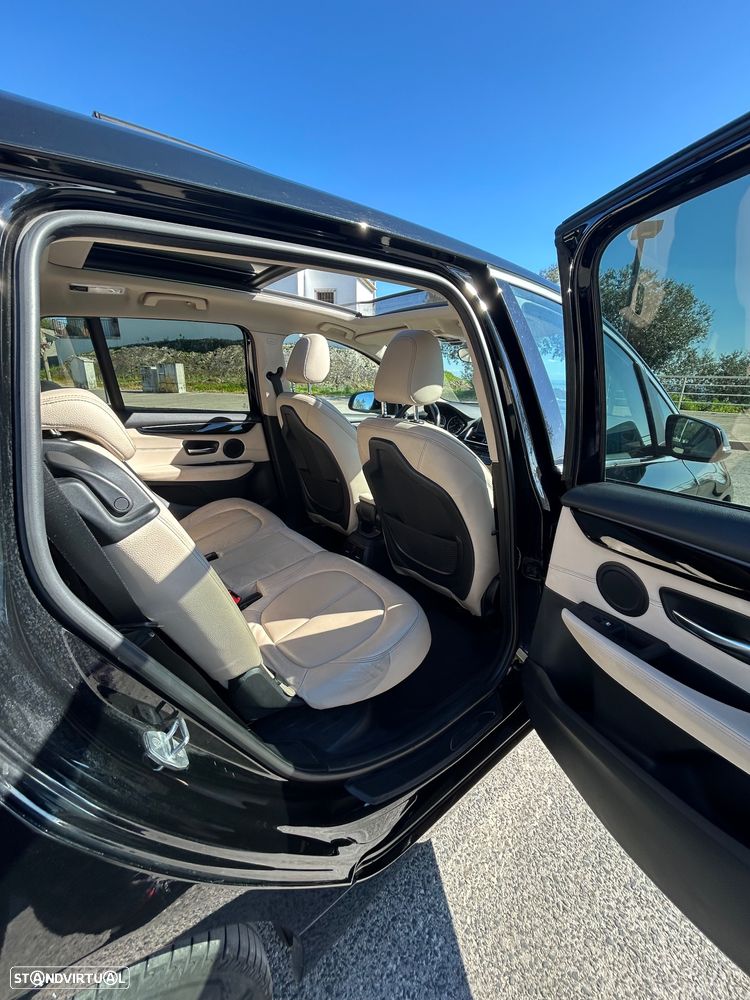 BMW 216 Gran Tourer d 7L Line Luxury - 11