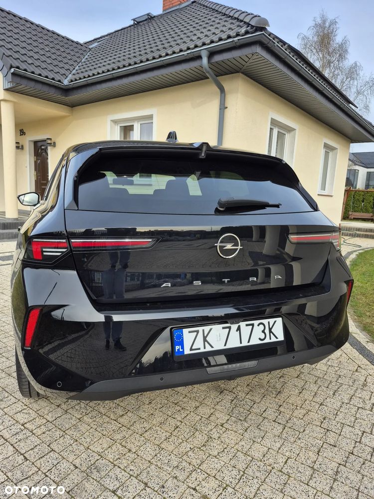 Opel Astra 1.2 Turbo Business Edition - 4