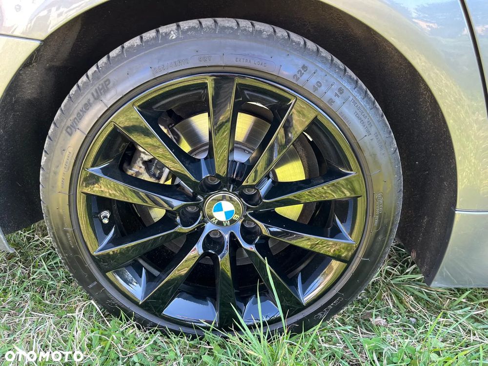 BMW Seria 5 525d Luxury Line - 8