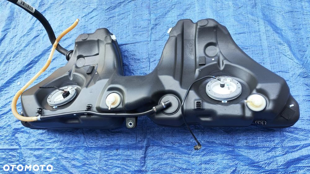 ZBIORNIK PALIWA KOMPLETNY POMPA PŁYWAK 7200195 7170857 7170856 BMW E63 E64 LCI LIFT 630i 3.0 N53 - 2
