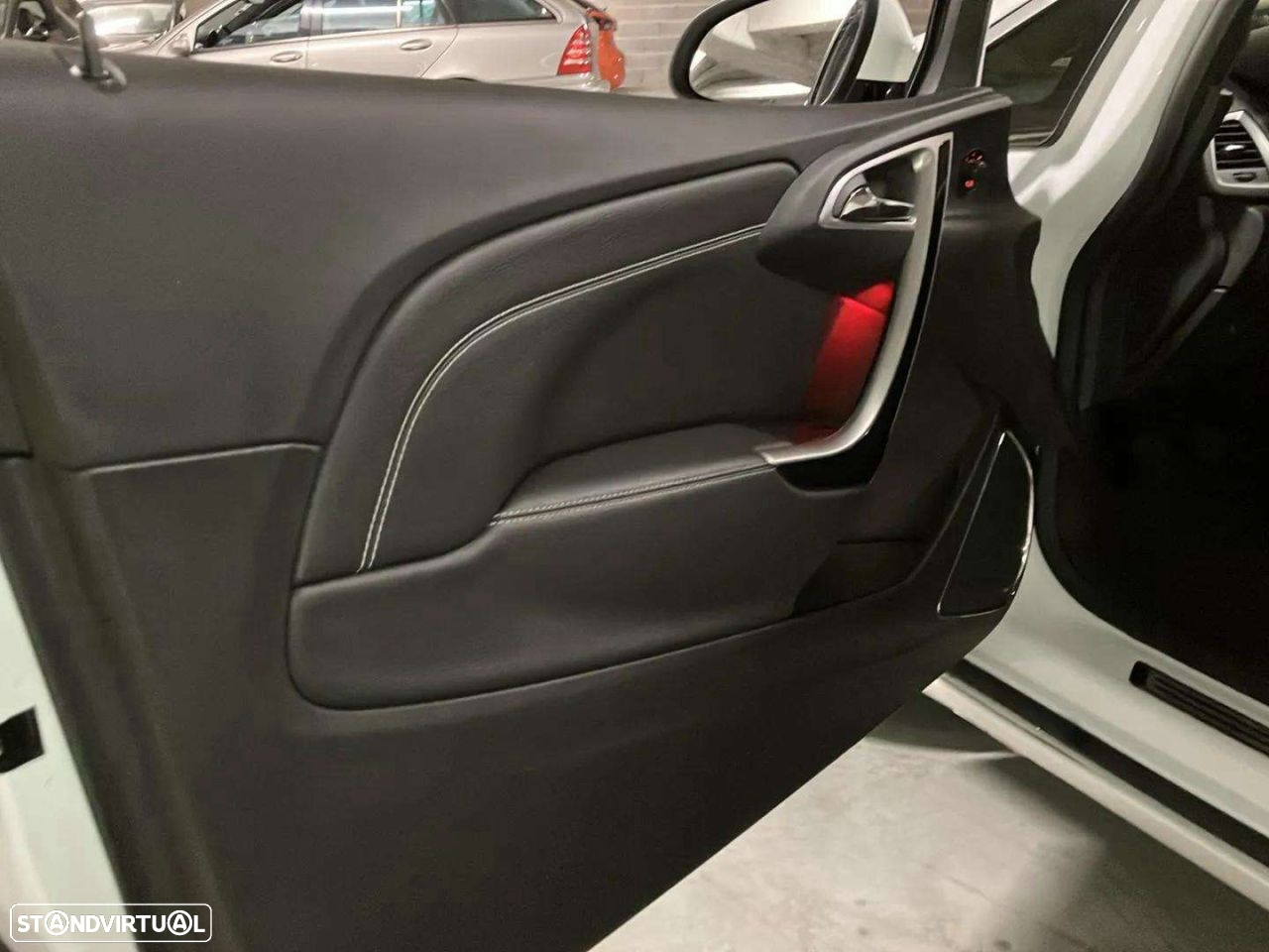 Opel Astra GTC 1.6 T - 17