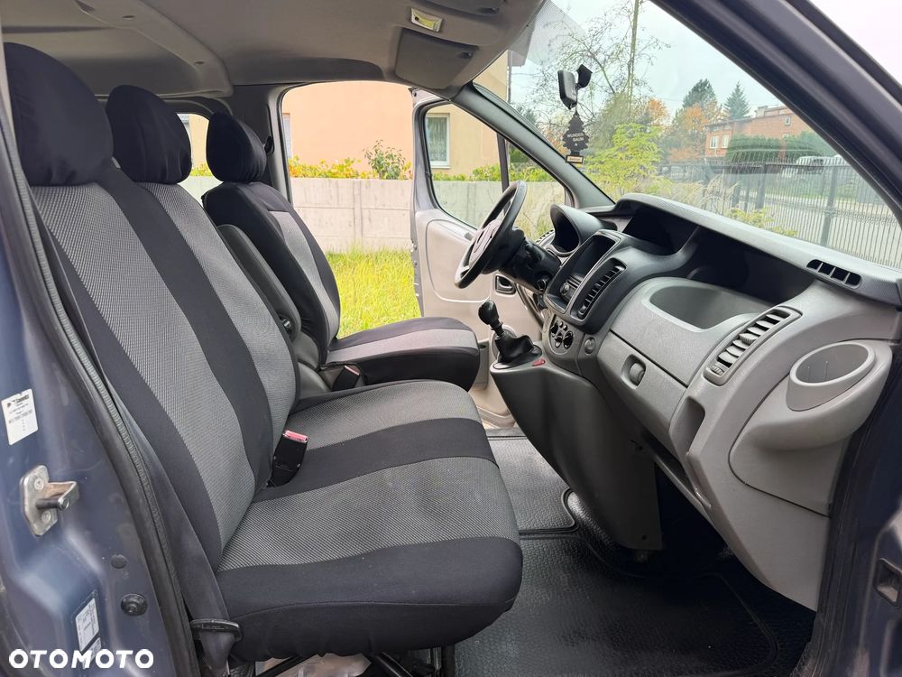 Opel Vivaro 2012 photo 4