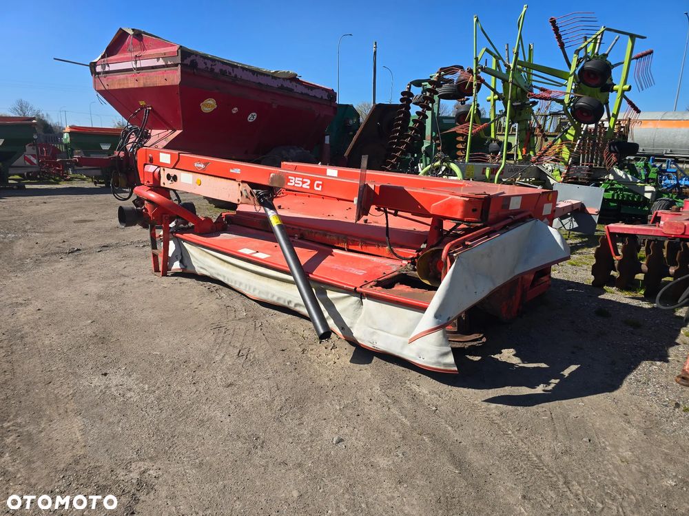 Kuhn FC  352G - 1