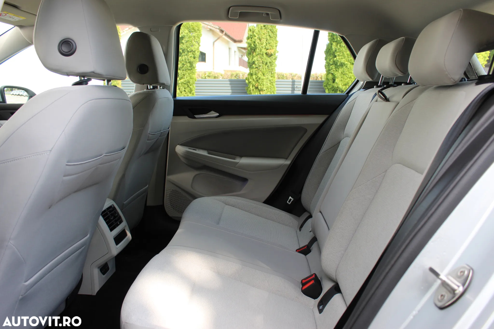 Volkswagen Golf 1.5 eTSI ACT DSG MHEV Life - 12