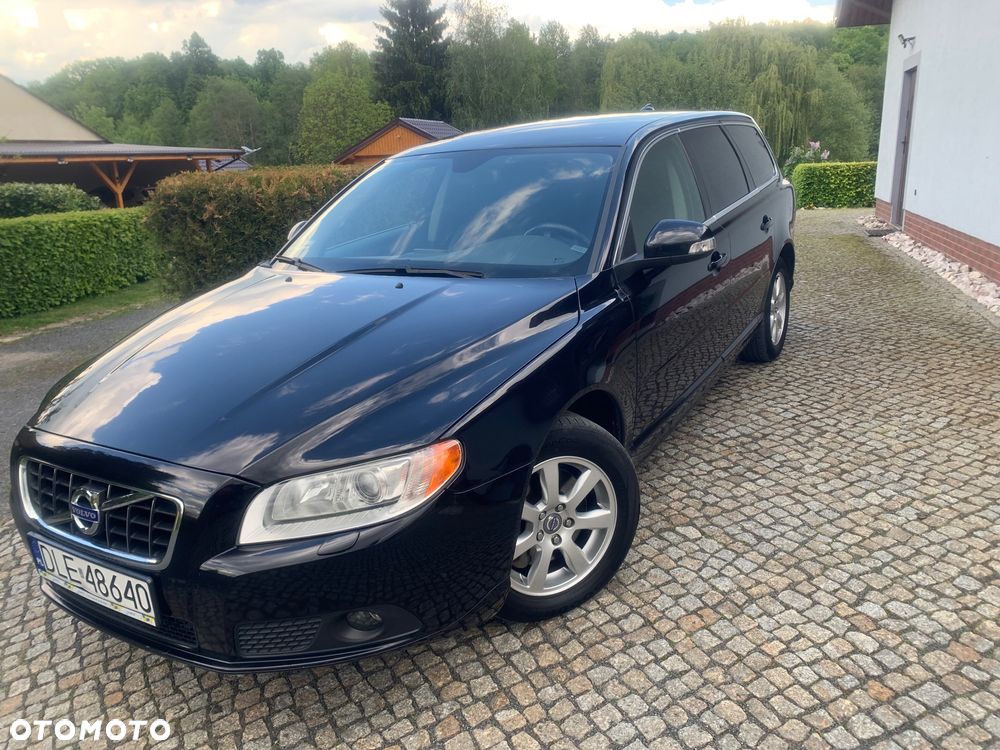 Volvo V70 - 1